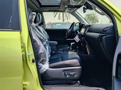 2024 Toyota 4Runner 4.0 litre V6 Gas Engine Green Black SUV Automatic