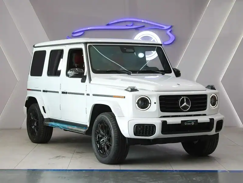 2025 Mercedes-Benz EQG 580 G580 Electric AWD 8 Cylinders Engine White Red
