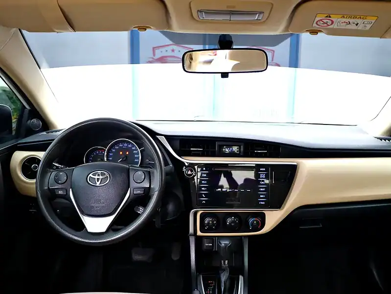 2018 Toyota Corolla XLI 4 Cylinders Engine Petrol White Beige Sedan