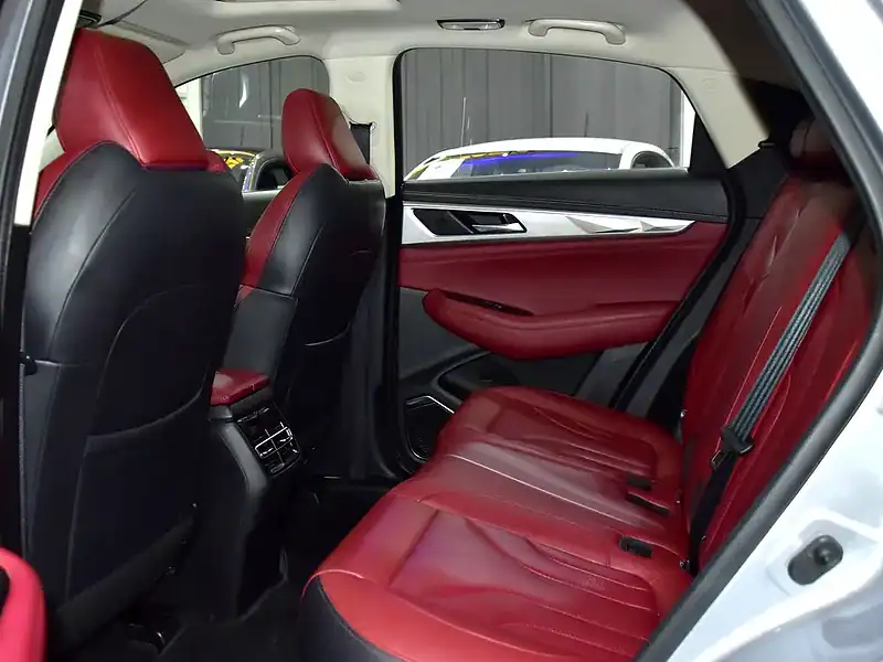 2020 Changan CS85 Premium 4 Cylinders Engine Petrol Silver Red SUV