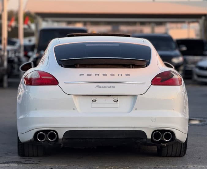 2013 Porsche Panamera 6-Cylinder Engine AT Full Option White Beige Sedan