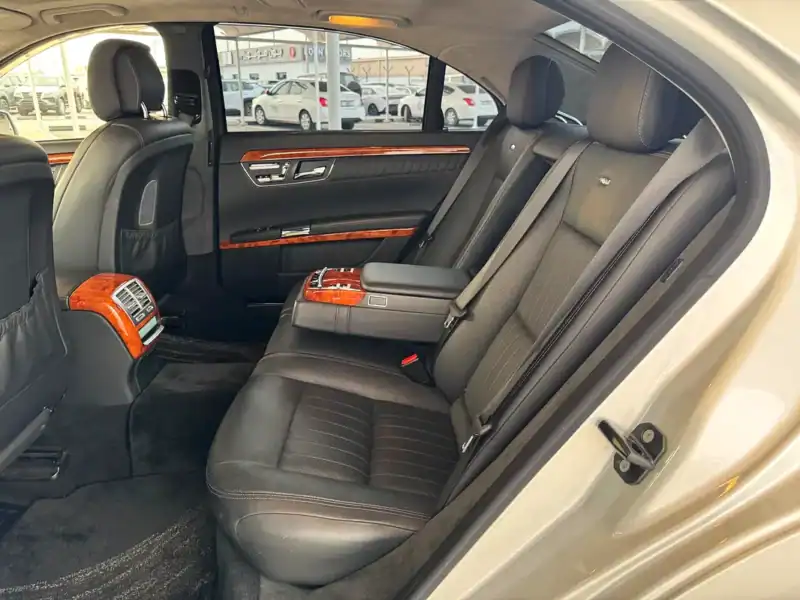 2012 Mercedes-Benz S-Class S 600L 12 Cylinder Engine Silver Black Sedan