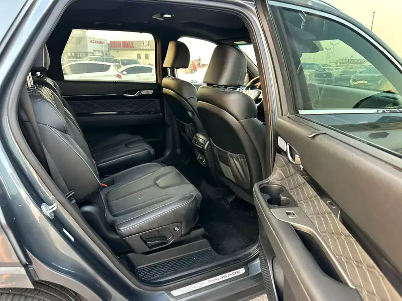 2021 Hyundai Palisade Calligraphy 6 Cylinders Engine Petrol Grey Black SUV