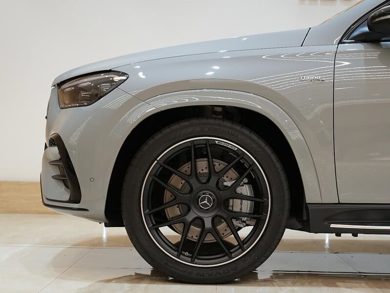 2025 Mercedes Benz GLE 53 Turbo 4MATIC+ inline 6-cylinder Engine Grey Red