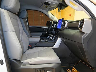 2024 Toyota Tundra HYBRID LIMITED i-FORCE MAX twin-turbo V6 Engine White Grey