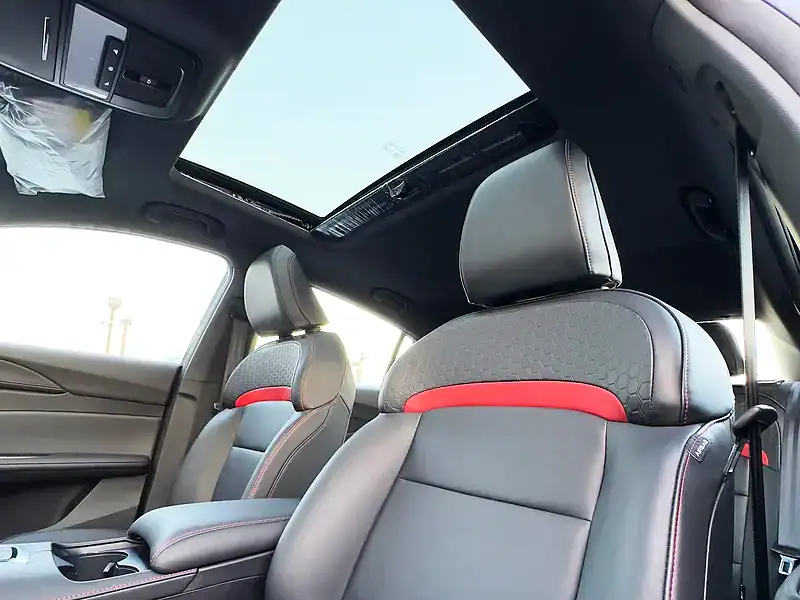 2025 MG5 GLOBAL LUXURY EDITION 1.5L A/T PTR 4 Cylinders Grey Black Sedan