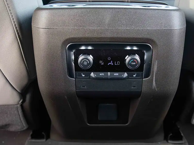 2025 GMC Yukon Elevation 5.3 litre V8 Engine GCC Spec Black Grey SUV