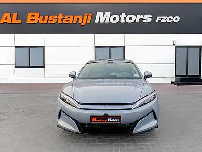 2025 BYD HAN PHEV 4 Cylinders Engine Silver White Sedan FWD