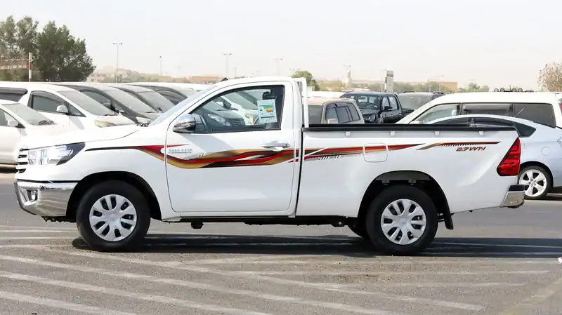 2025 Toyota Hilux SR RWD 2.7 L 4 Cylinders Engine White Red Pick Up Truck