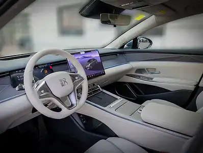 2025 BYD HAN Other Hybrid 4 Cylinders Engine Green White Sedan