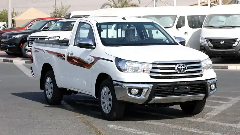 2025 Toyota Hilux SR RWD 2.7 L 4 Cylinders Engine White Red Pick Up Truck