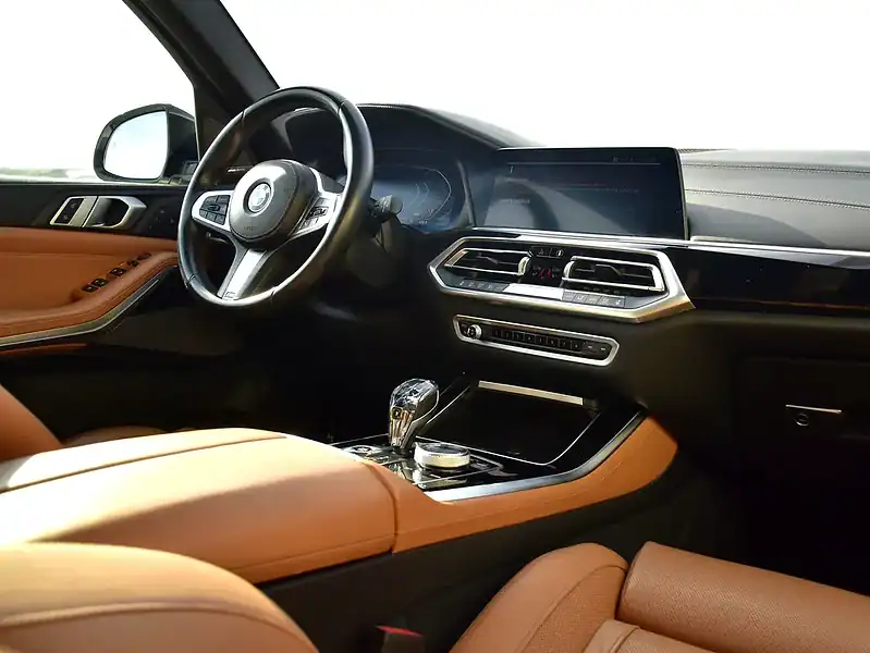 2019 BMW X5 Xdrive 40i 6 Cylinder Engine White Tan SUV GCC Specs
