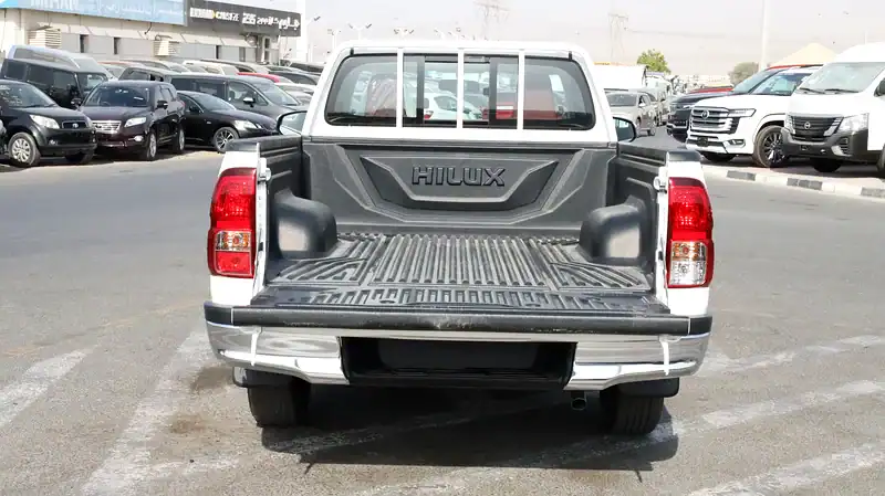 2025 Toyota Hilux SR RWD 2.7 L 4 Cylinders Engine White Red Pick Up Truck
