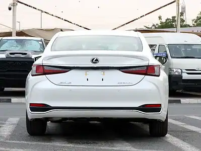 2025 Lexus ES-Series 2.5L SEDAN Other Hybrid 4 Cylinder Engine White Tan