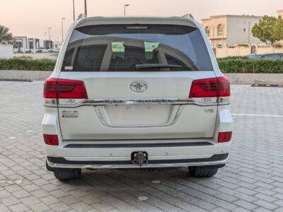 2019 TOYOTA LAND CRUISER GXR GRAND TOURING 4.6L V8 White Beige SUV Full Option