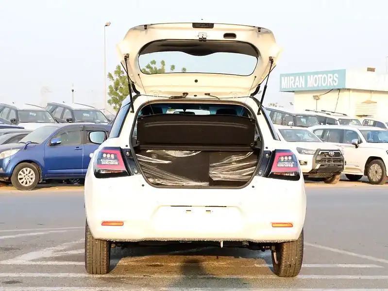 2026 Suzuki Swift GLX 1.2L 4 Cylinders Engine Petrol White Black SUV FWD