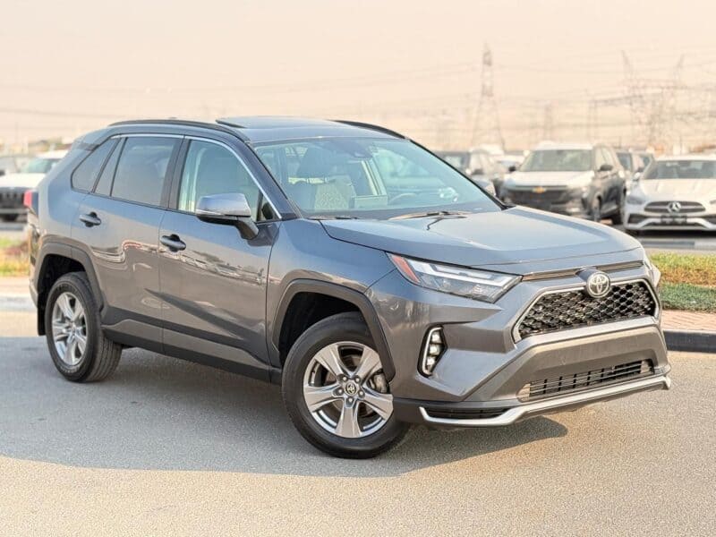 2024 TOYOTA RAV 4 XLE 2.5 liters V4 Cylinder Engine Petrol Grey Black SUV