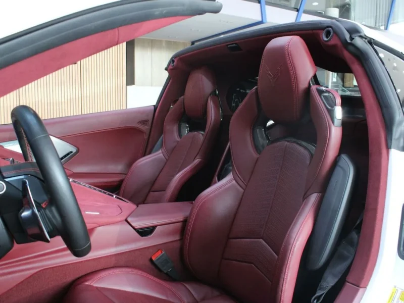 2020 Chevrolet Corvette 3LT 6.2L 8 Cylinders Engine Convertible White Maroon