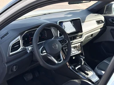 2025 Volkswagen T ROC 300TSI Black Edition 1.5L 4 Cylinder Engine Petrol White Black