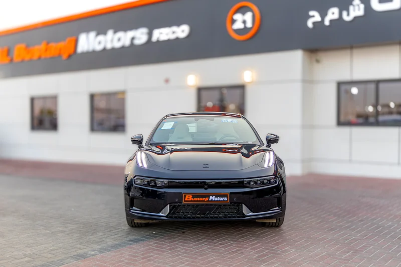 2024 Zeekr 001 Other White Black Sedan Electric Car 550 - 650 KM GCC Specs