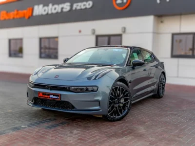 2024 Zeekr 001 Premium Grey White Sedan AWD Electric Car 550 - 650 KM GCC