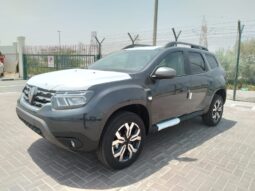 2023 Renault Duster 1.6 litre 4 Cylinder Engine Grey Black SUV