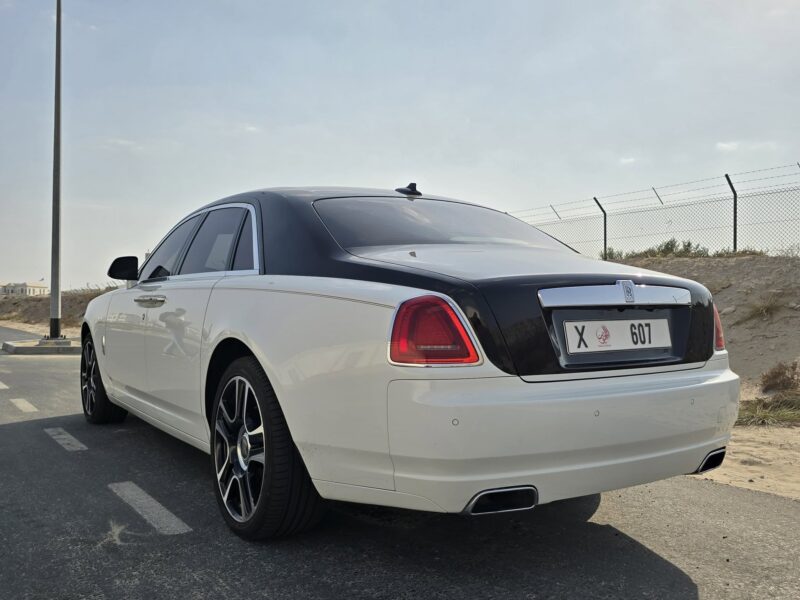 2015 Rolls-Royce Ghost 6.6L Twin-Turbocharged V12 White Tan Luxury Sedan