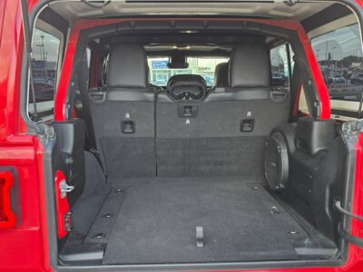 2022 Jeep Wrangler Unlimited Rubicon 392 6.4L V8 Red Black SUV