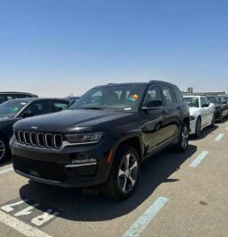 2024 Jeep Grand Cherokee 3.6 litre V6 Engine Petrol Black Beige SUV