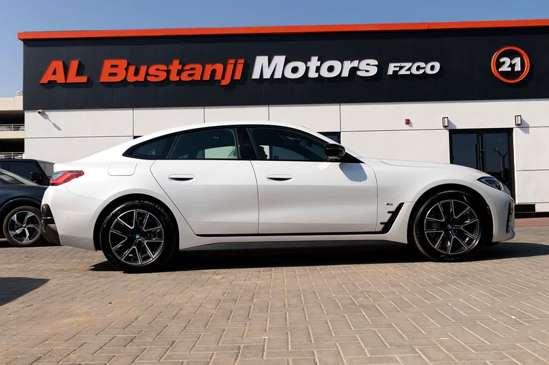 2024 BMW i4 Other White Red Sedan Electric Car 450 - 550 KM 40L Edrive