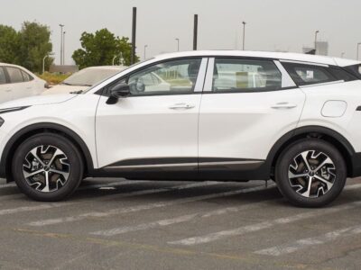 2025 Kia Sportage Luxury 1.5L Turbo 4 Cylinders Engine Petrol White Grey SUV