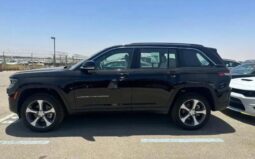 2024 Jeep Grand Cherokee 3.6 litre V6 Engine Petrol Black Beige SUV