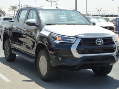 2024 Toyota Hilux SR5 2.4 Liter 4 Cylinder Diesel Engine Black Grey Pick Up Truck