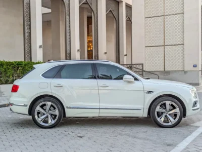 2018 Bentley Bentayga Design Series 12 Cylinders Engine White Beige SUV