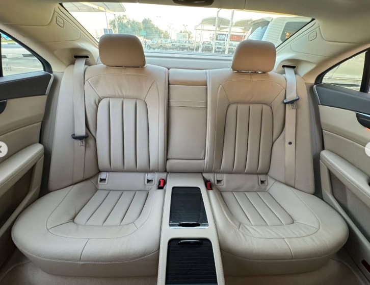 Mercedes-Benz CLS550 AMG Package 4.7L V8 Biturbo Silver Tan Sedan RWD
