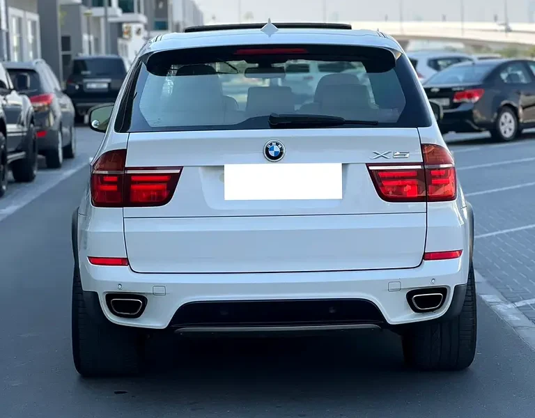 2012 BMW X5 xDrive50i Luxury-Line 8 Cylinder Engine White Beige SUV