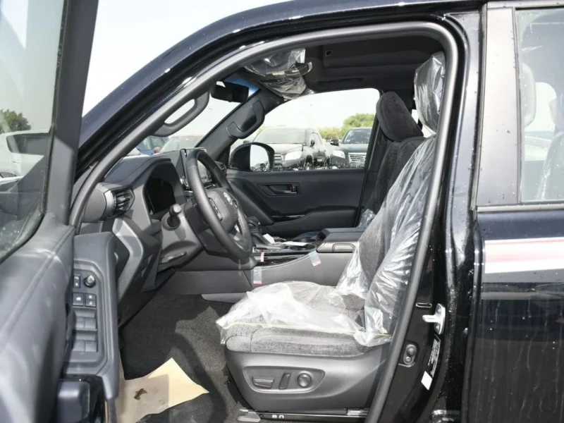 2025 Toyota Land Cruiser 3.5L Twin Turbo Basic Option Black SUV GCC Specs