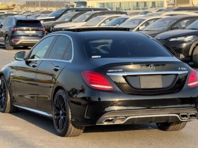 2017 Mercedes-Benz C63S AMG 4.0 Liters V8 Engine Black Red Sedan RWD