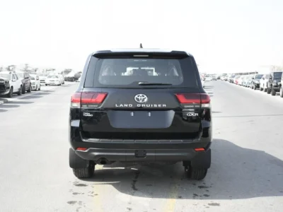 2025 Toyota Land Cruiser 3.5L Twin Turbo Basic Option Black SUV GCC Specs