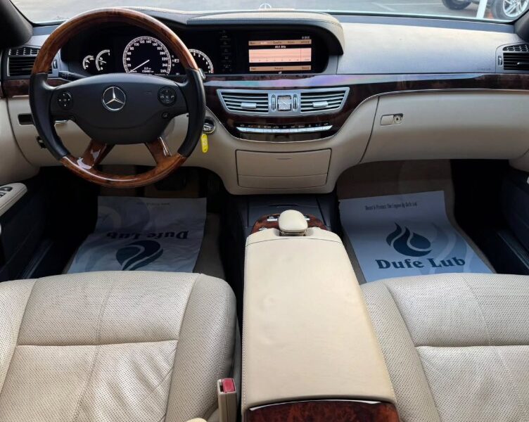 2007 Mercedes-Benz S550 5.5 Liters 8 Cylinders Engine White Beige Sedan RWD