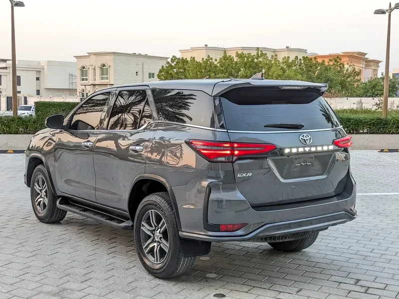 2018 Toyota Fortuner EXR FACELIFTED 2025 V4 2.7L GCC Grey Brown SUV