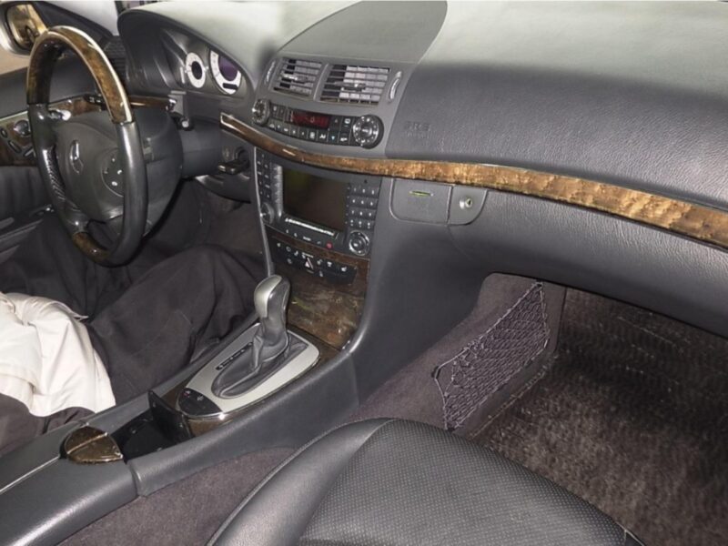 2005 Mercedes-Benz E500T 5.0-liter V8 Engine Silver Black Wagon