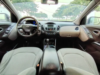 2014 Hyundai Tucson GDI 4 Cylinders Engine Brown Beige SUV GCC Specs