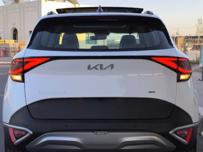 2025 Kia Sportage 2.0L MPI LX FWD White Beige SUV GCC Specs