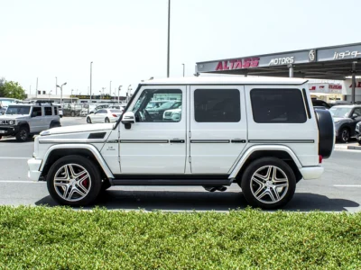 2015 Mercedes-Benz G-Class G 63 AMG 8 Cylinders Engine White Black SUV