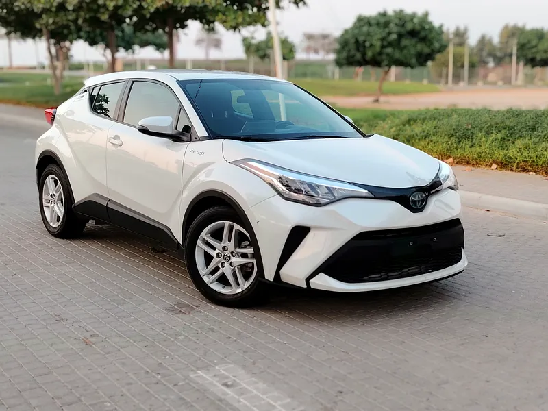 2021 Toyota C-HR VX Hybrid 4 Cylinders Engine White Grey Hatchback GCC