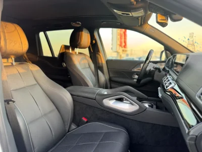 2023 Mercedes-Maybach GLS-Class GLS 600 12 Cylinders Engine White Black SUV