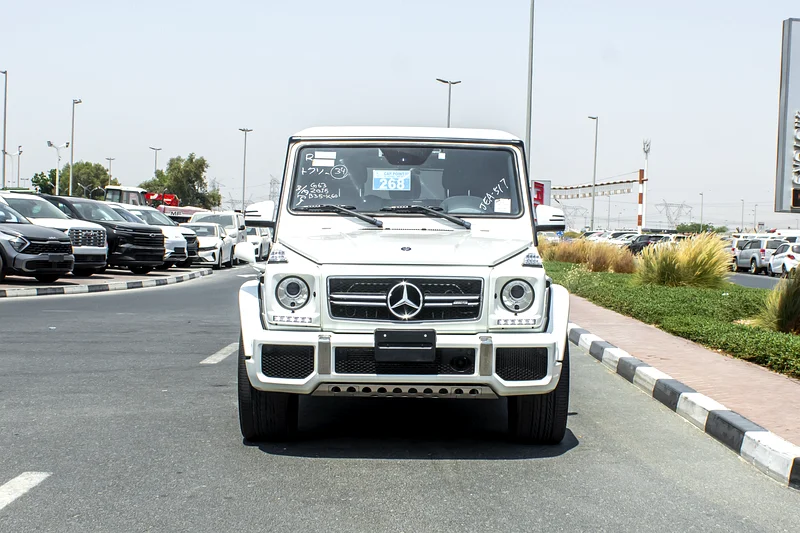 2015 Mercedes-Benz G-Class G 63 AMG 8 Cylinders Engine White Black SUV
