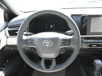 2025 Toyota Camry LE 2.5L V4 Engine Hybrid Car Black Beige Sedan GCC Specs
