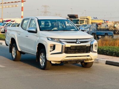 2020 Mitsubishi L200 GL 2.4L 4 Cylinders Engine White Black Pick Up Truck GCC